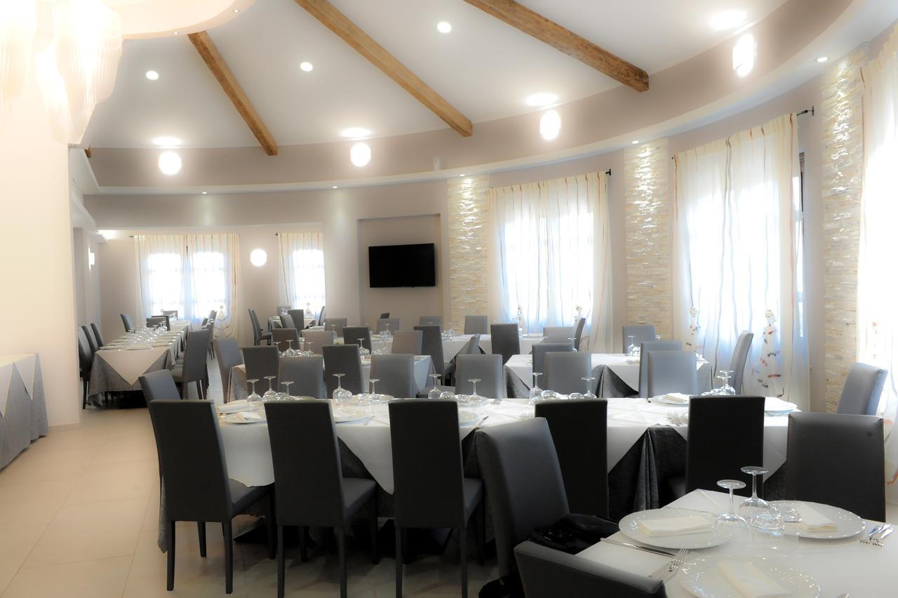 סרה סן ברונו Hotel Duca Di Calabria מראה חיצוני תמונה
