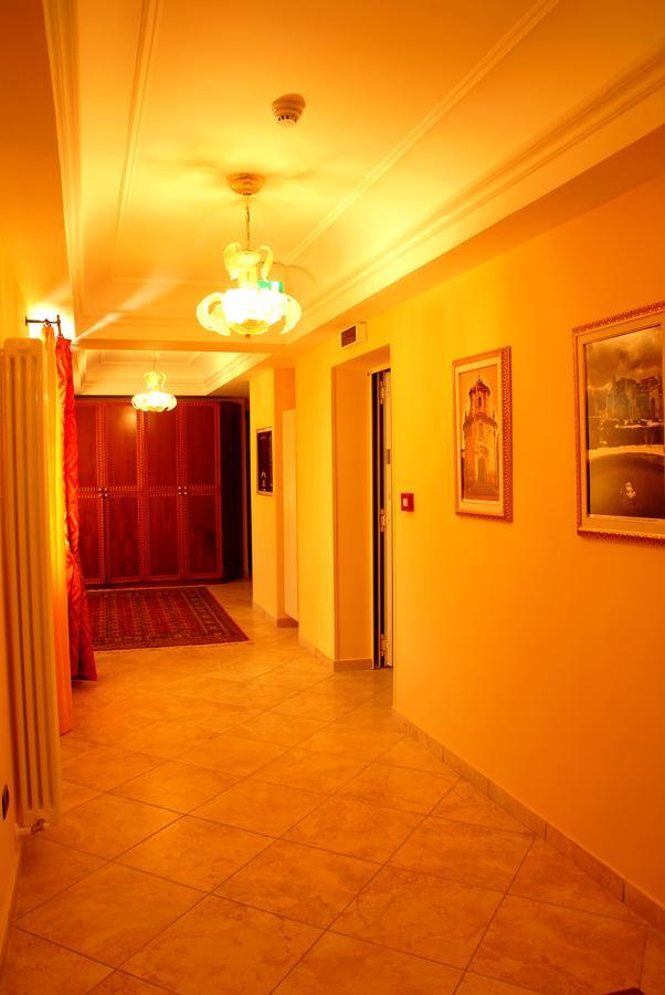 סרה סן ברונו Hotel Duca Di Calabria מראה חיצוני תמונה