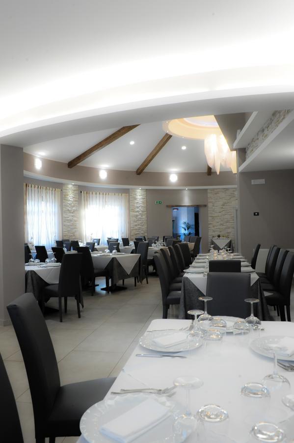 סרה סן ברונו Hotel Duca Di Calabria מראה חיצוני תמונה