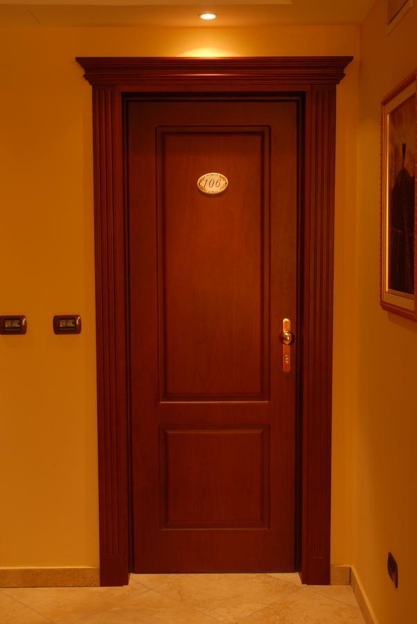 סרה סן ברונו Hotel Duca Di Calabria מראה חיצוני תמונה